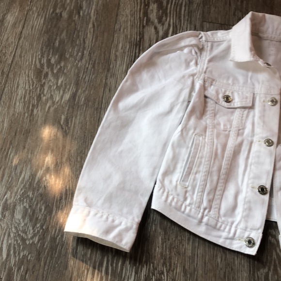 Girl’s White Gap Jean Jacket - Picture 8 of 13